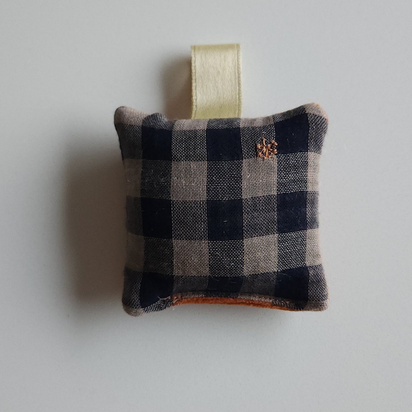 Mini Coussin décoratif Paris Chez Marlène