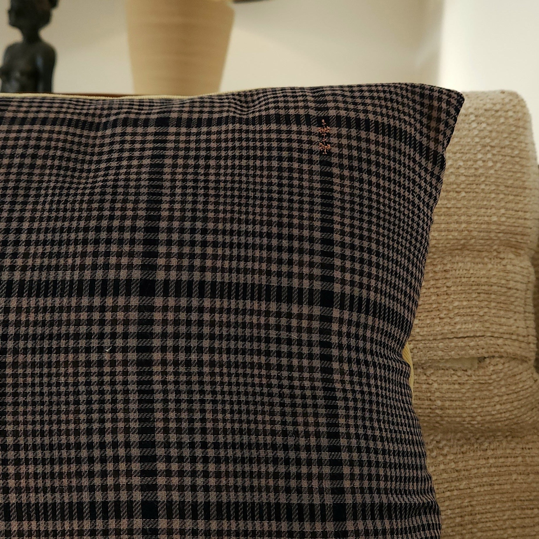 Coussin décoratif rectangle Paris Medium-3 Chez Marlène