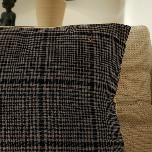 Coussin décoratif rectangle Paris Medium-3 Chez Marlène