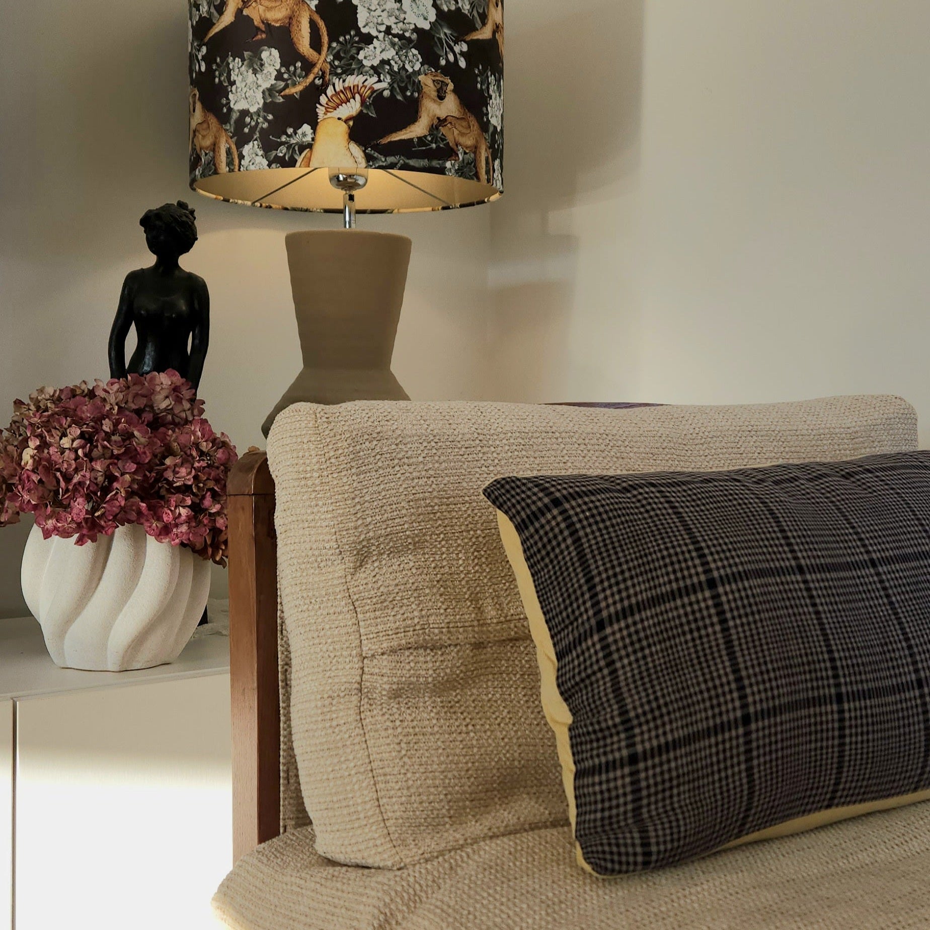 Coussin décoratif rectangle Paris Medium-3 Chez Marlène